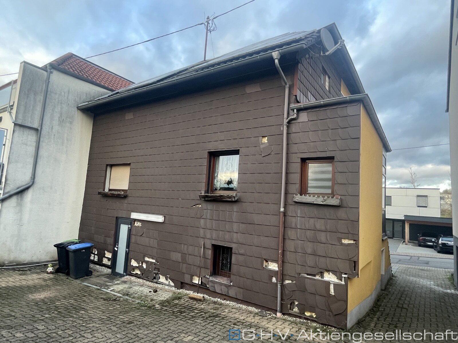 Doppelhaushälfte in guter Wohnlage mit 9,36 KWp PV-Anlage