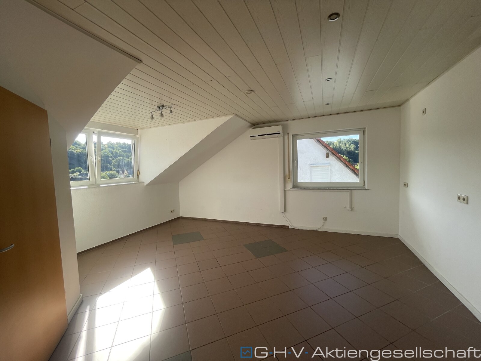 huge apartment in Oberarnbach 2Br, open living-room, 2 balconies