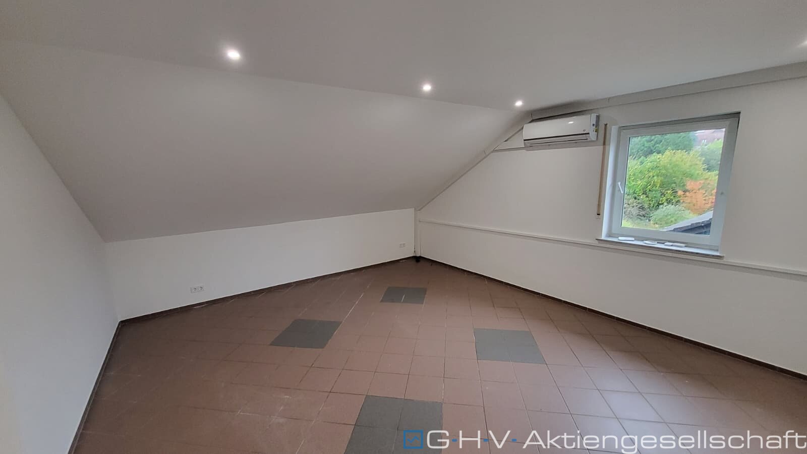 huge apartment in Oberarnbach 2Br, open living-room, 2 balconies