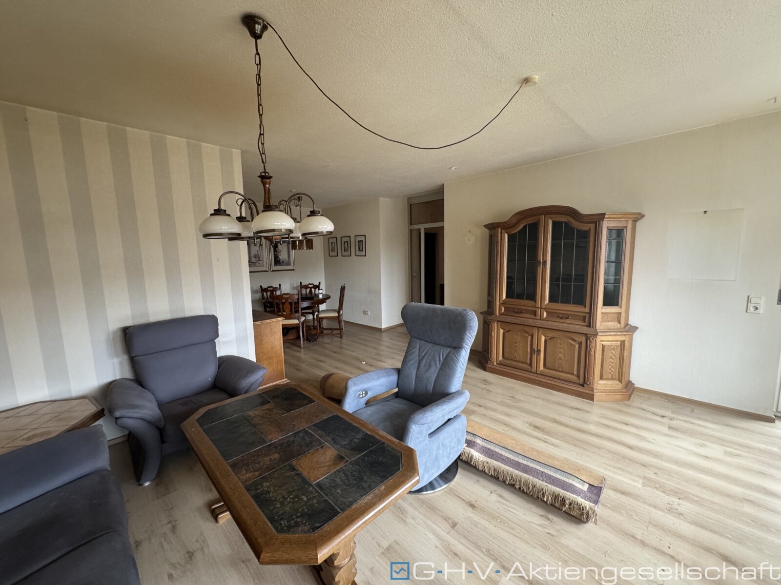 Helle 3-Zimmer-Wohnung mit Balkon und Aufzug im Herzen von Ottweiler aus Nachlass