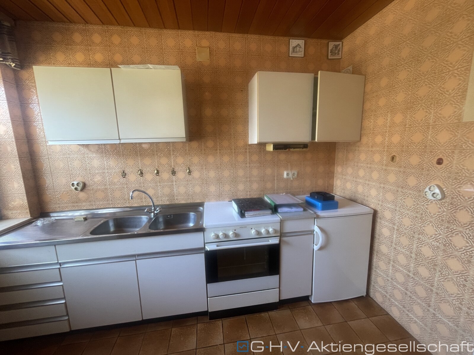 großzügiges EFH mit Einliegerwohnung und phantastischer Aussicht