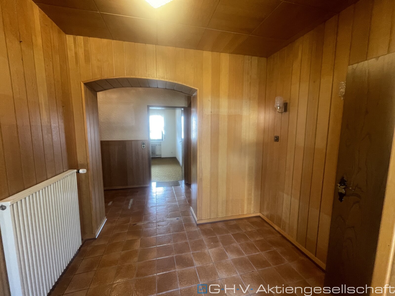 großzügiges EFH mit Einliegerwohnung und phantastischer Aussicht