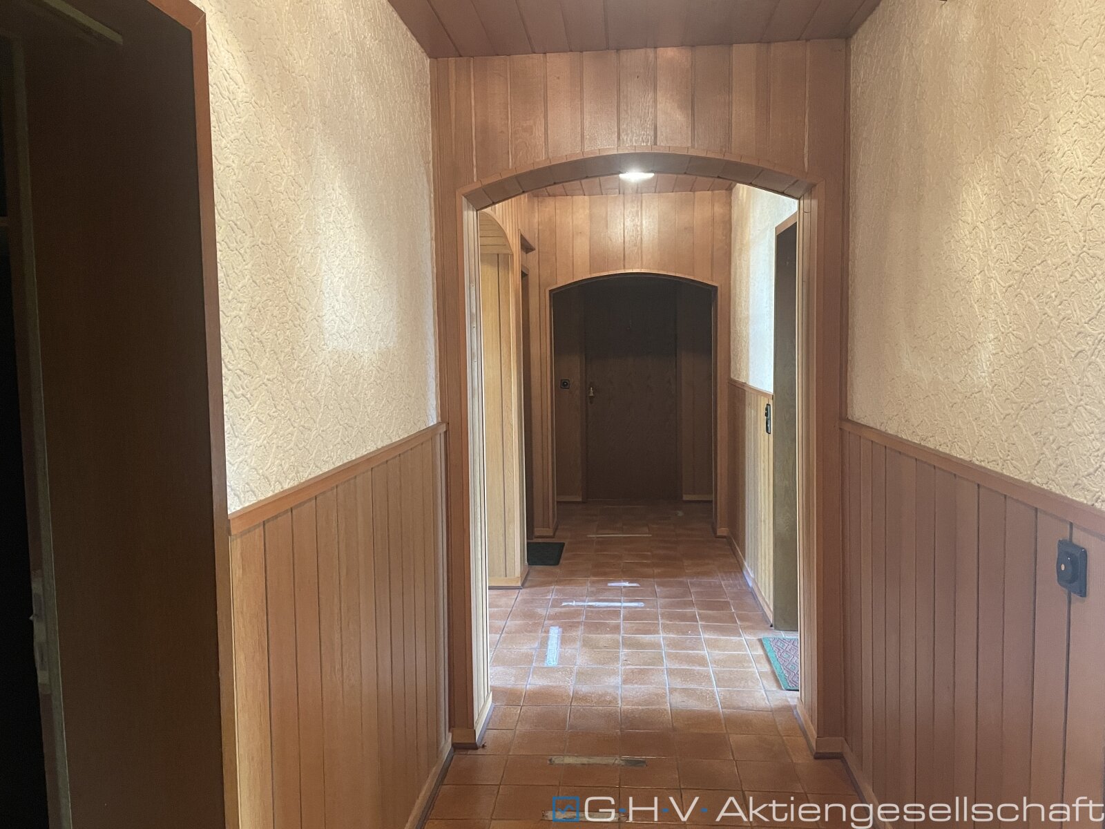 großzügiges EFH mit Einliegerwohnung und phantastischer Aussicht