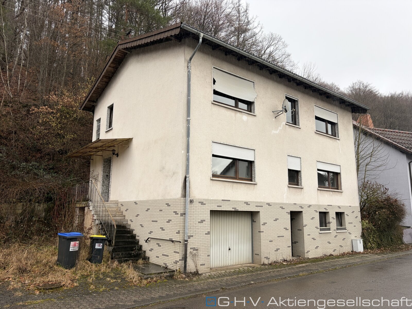 renovierungsbedürftiges 2-FH in NOHFELDEN