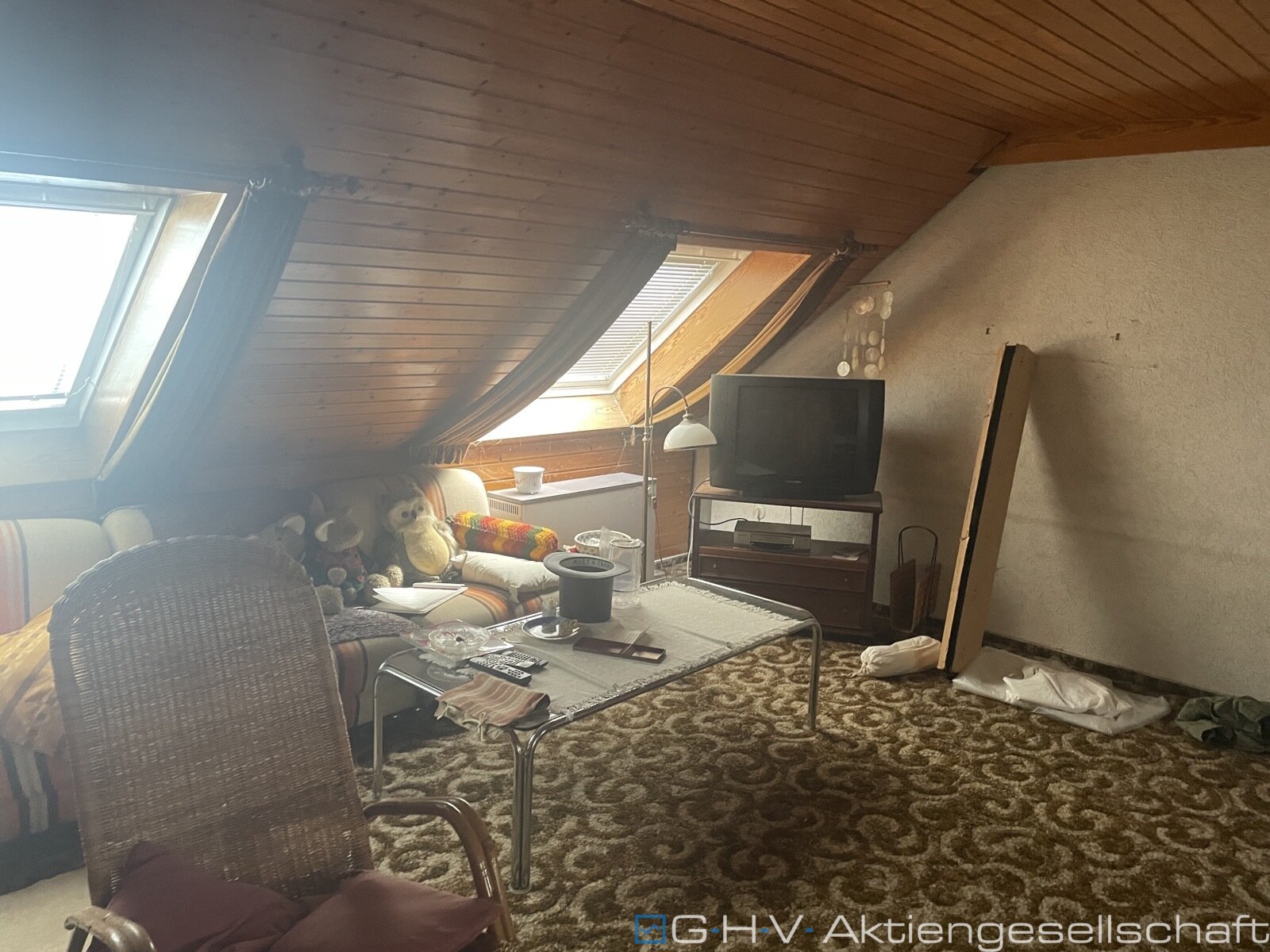 2 WohnungsERBBAURECHTE (stark sanierungsbedürftig)