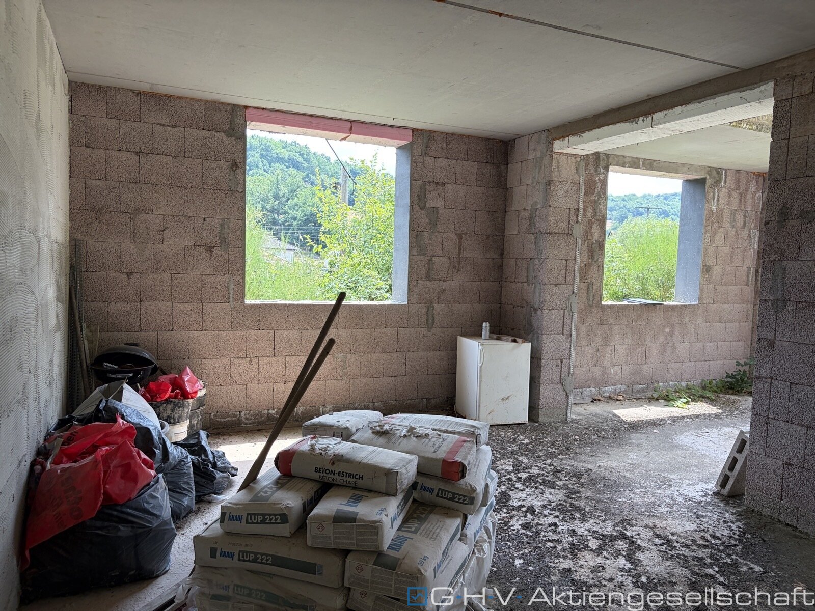 Gegen Höchstgebot: Rohbau in attraktiver Lage von Merzig (Ortsteil)