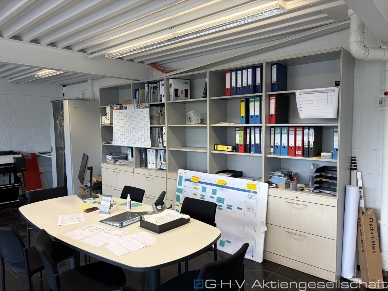 Büro groß