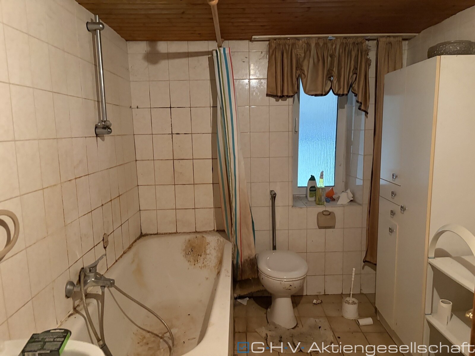 Wohnung links Bad Wohnung links Bad